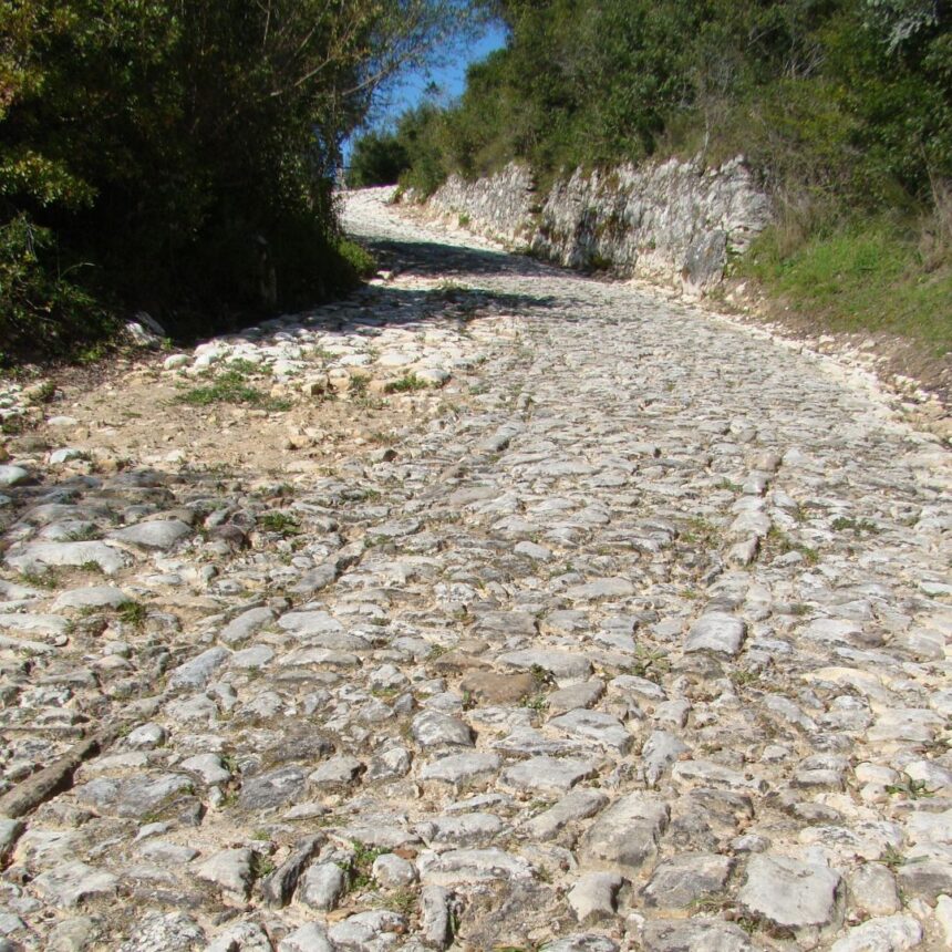 Calçadas romano-medievais